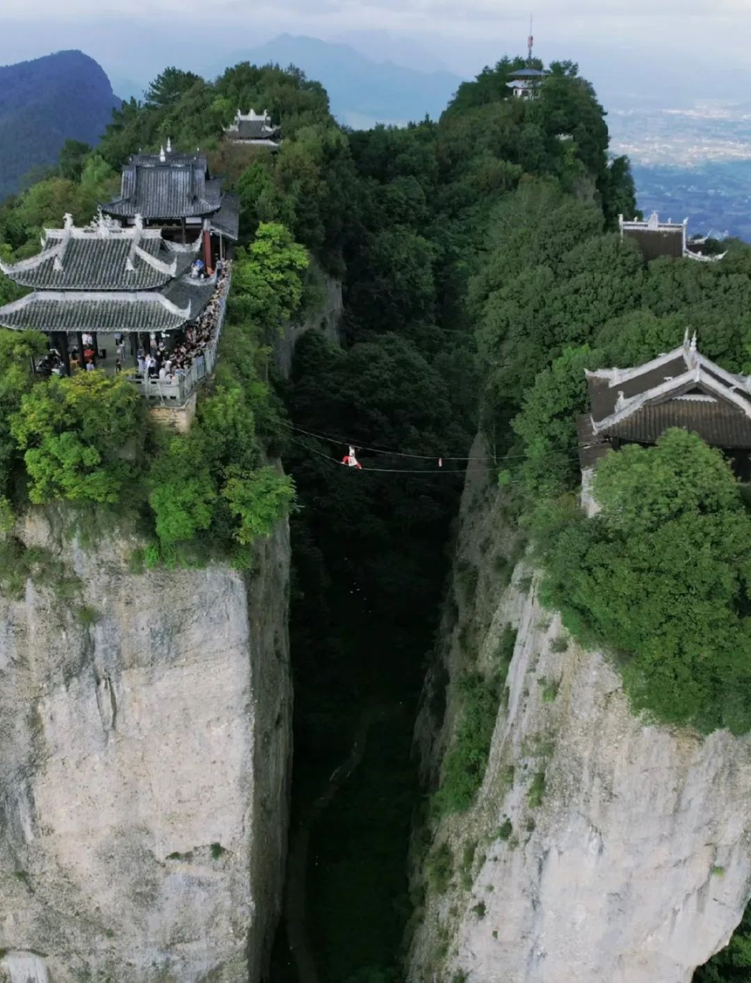 關(guān)于竇圌山景區(qū)游樂項(xiàng)目滑道暑期停運(yùn)的通知！